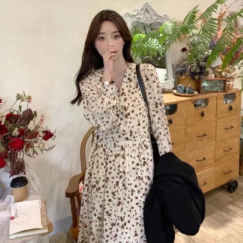Women's 2024 V-Neck Floral Retro French Tea Break Dress - Autumn/Winter Collection