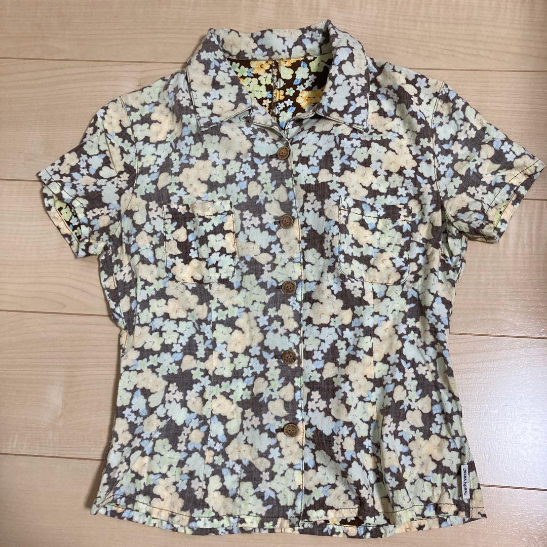 Used Alvarosa floral print shirt with coconut button with logo