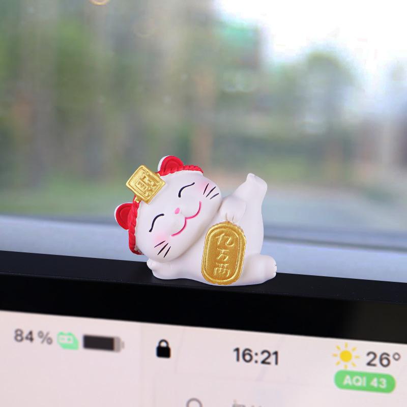 Wealth-Attracting Beckoning Cat Car Ornament - Central Control Screen Decoration Doll