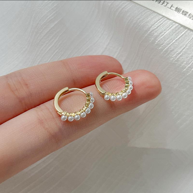Korean Minimalist Pearl Hoop Earrings: 2022 Elegant Niche Design, High-End Women's Studs