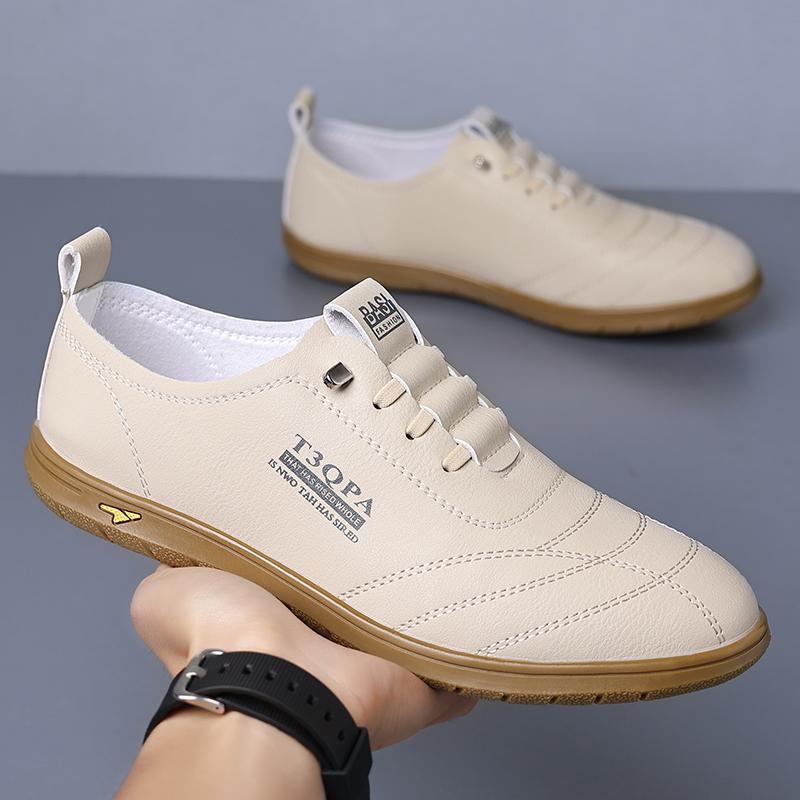 New Men's Casual Skate Shoes Stylish Soft-Sole Breathable Leather Sneakers Versatile Athletic Skate Shoes Low-Top Style Fashion