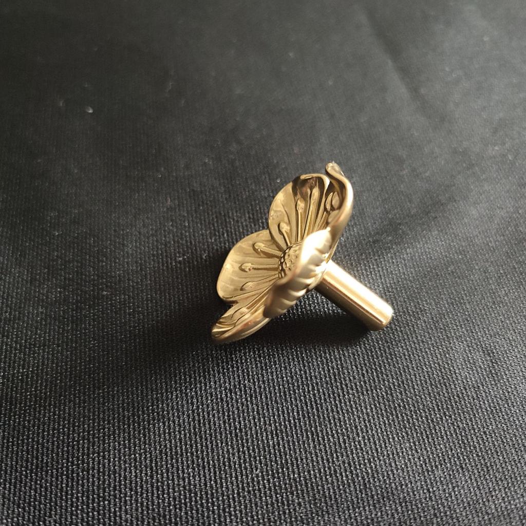 Brass Forging, Plum Blossom Shape, Creative Handle, Wardrobe Drawer, Small Handle, All Copper, Single Hole, Simple