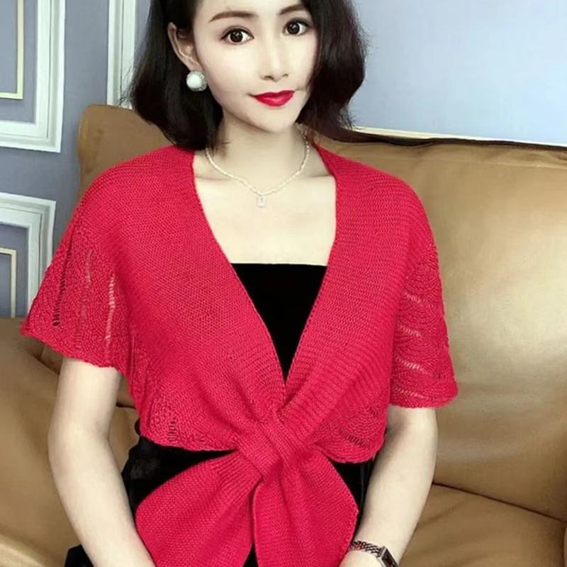 Kvinners fasjonable strikkesjal kan brukes i alle årstider. Allsidig high-end sjal. Solbeskyttelse og varmt skjerf