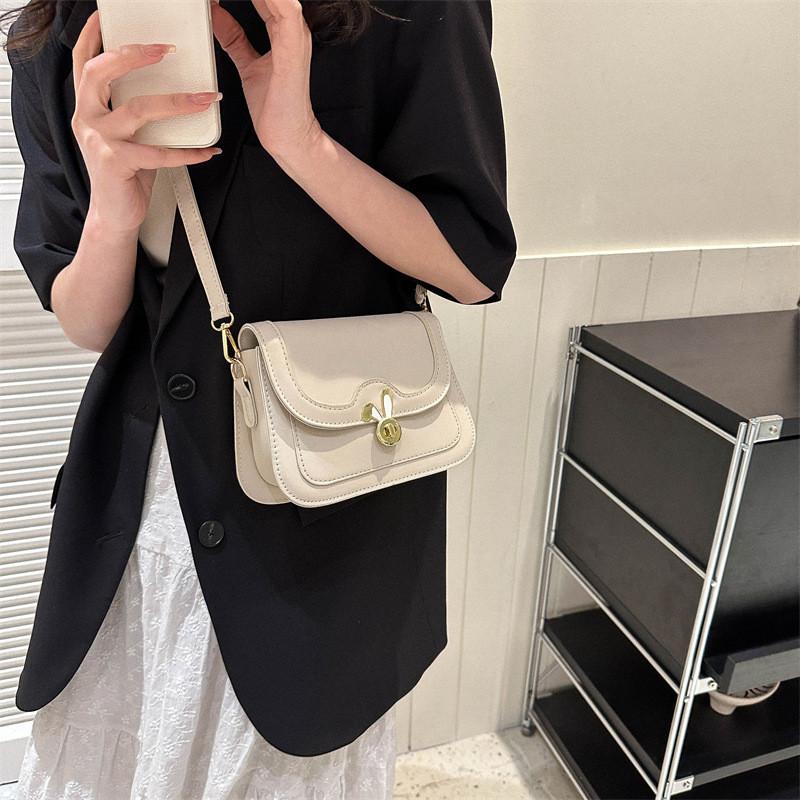 Stylish Vintage Crossbody Bag For Women In Classic Black White Brown And Khaki Perfect For Autumn Fashion