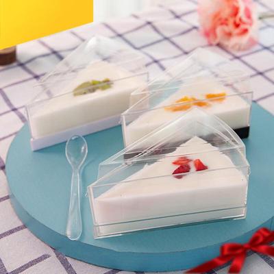 Disposable Triangle Mousse Cups with Lids, 50-Pack