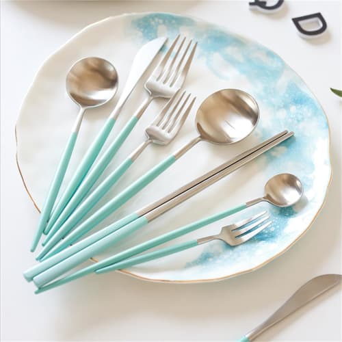 andoo Cutlery Set, Gold, Stylish Stainless Steel Dinner Cutlery Set, Knife, Spoon, Fork Set, Polished, Steak Knife, Table Knife, Dessert Spoon, Pasta