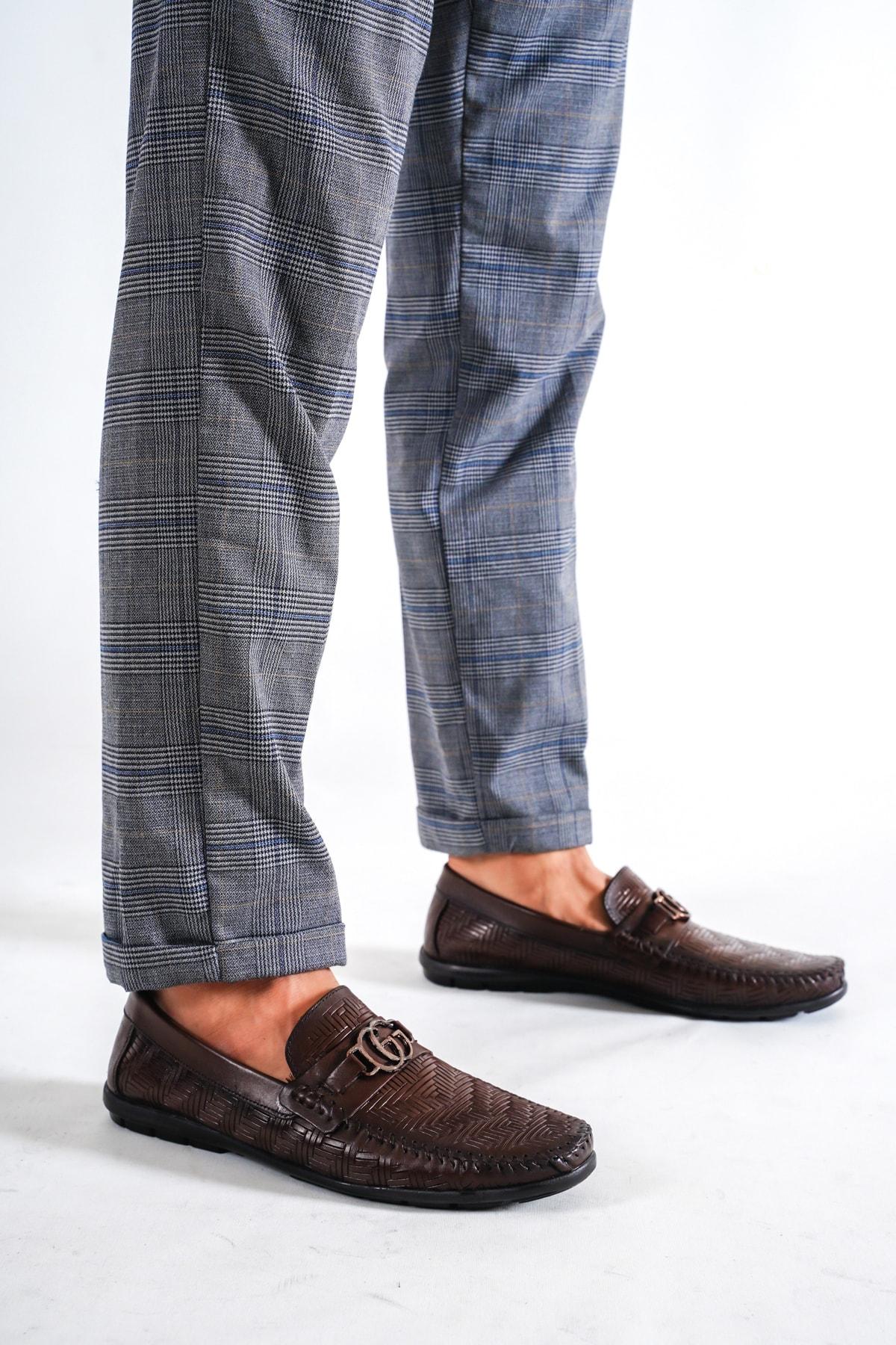 

Коричневая мужская повседневная обувь из натуральной кожи