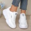 Vita Damsneakers med Plattform Vår Snörning Tjock Sula Vulkaniserade Skor Kvinna PU Läder Andningsbara Sportskor Damer