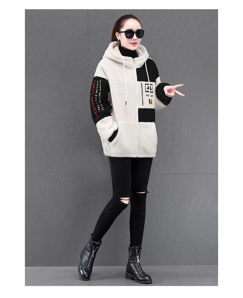 Korean Style Plus Size Mid-Length Lambswool Hoodie for Women - Slimming, Versatile, Thickened, and Cozy.