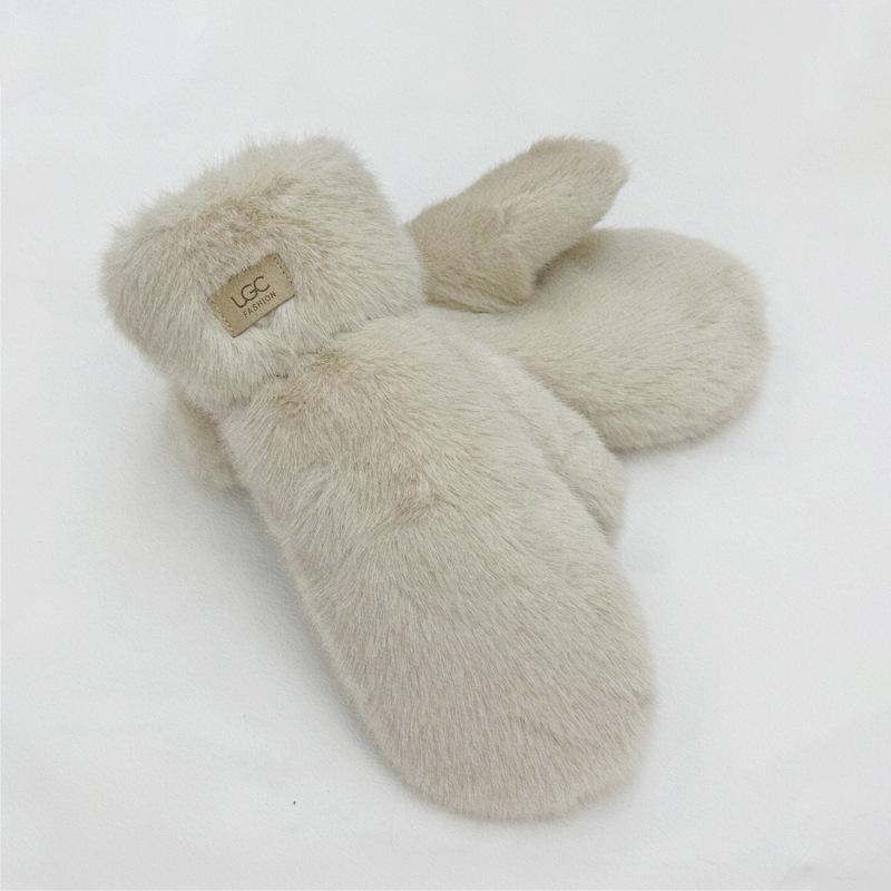 Winter Plush Thickened Warm Gloves - Cute, Fashionable, Windproof Mittens for Students