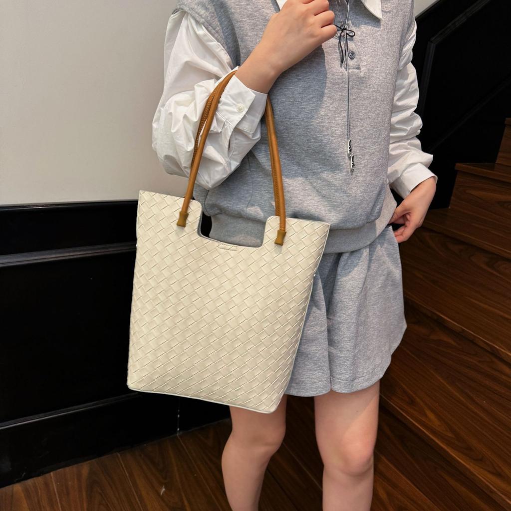 Tote Bag Women's New Versatile Large-capacity Shoulder Armpit Bag