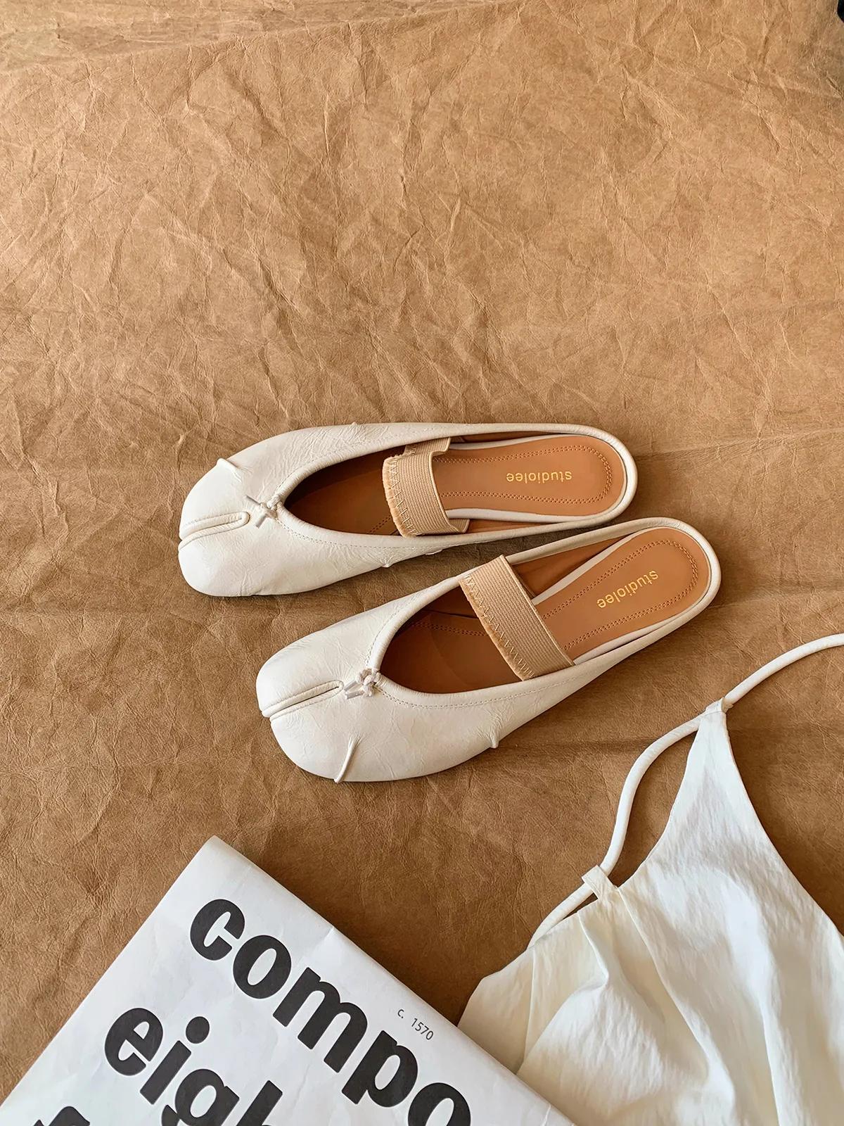 

2024 Горячая новая модная обувь для мам с неглубокой линией горла и тонким мягким носком, женские кроссовки 35