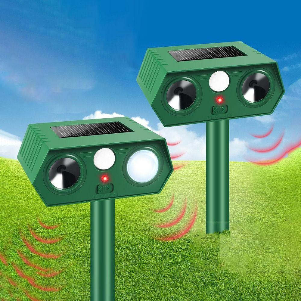 Waterproof Solar Animal Repellent Flashing Light Infrared Animal Deterrent  Farm Protection