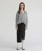 Sopeuteuseoul Two-Tone V-Neck Knit [Gray]