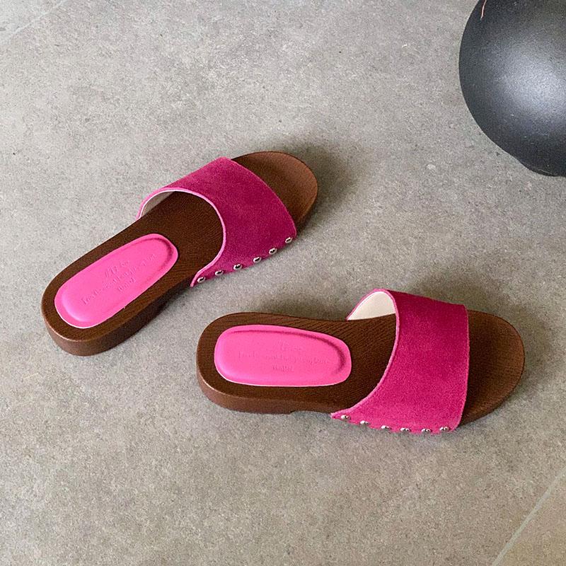 Fashion Luxury Female Slides Flats Ladies Slippers Shoes Summer Beach Round Toe Fashion Metal Rivet Women Flats Slippers Sandals Shoes