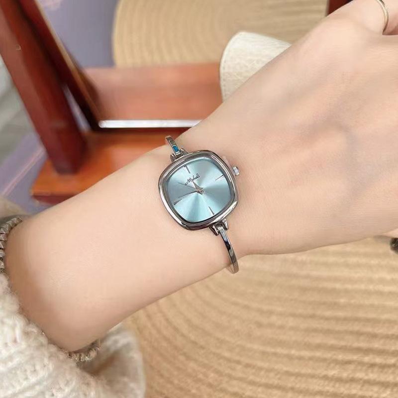 Fashion Design Simple Bracelet Waterproof Women S Watch High Value Slender Strap Bracelet Square Watch