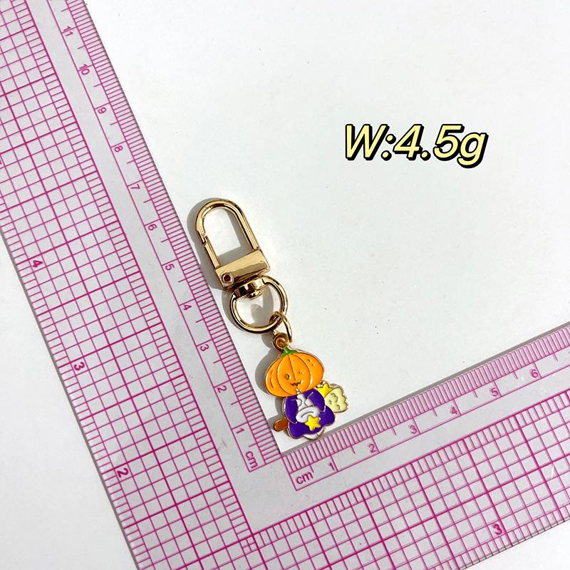 Cartoon Halloween Keychain: Cute Mummy, Pumpkin, Ghost & Skull Pendant