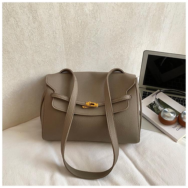 

Маленька сумка жіноча зимова нова модна сумка через плече жіноча ручна сумка для роботи на плече сірий колір