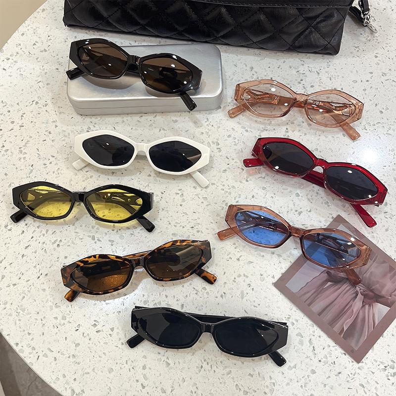 New Multicolor Small Oval Frame Sunglasses Trendy Fashion Men Women UV400 Eyewear Top Brand Designer Male Female Popular Shades