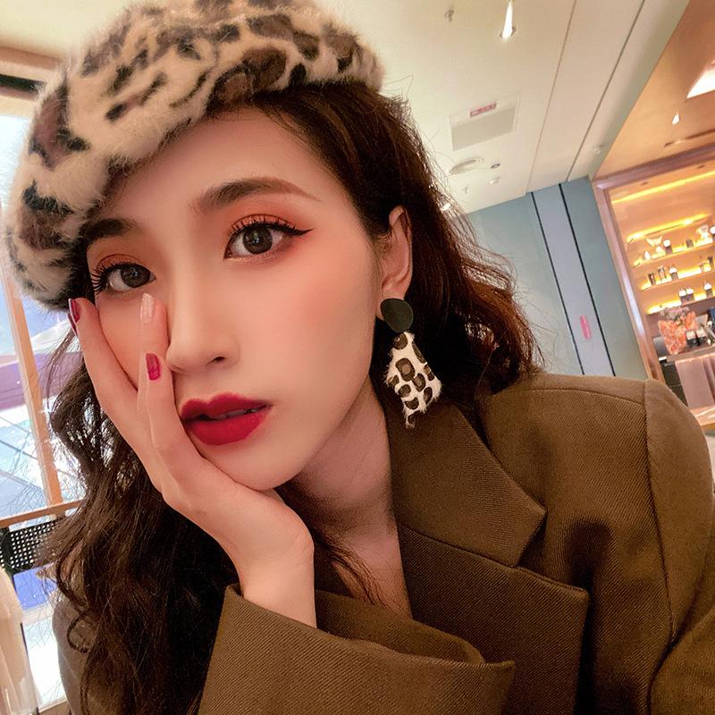 Fashion Personality Leopard Print Earrings Women's Unique Geometric Long Color Acrylic Earrings Banquet Party Jewelry Ac