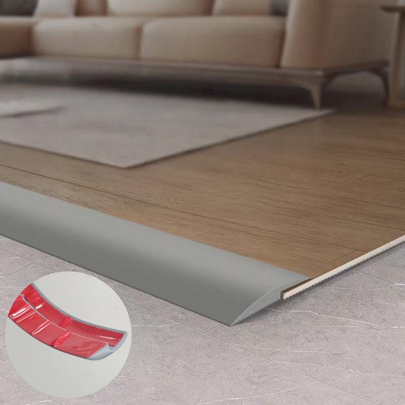 1 ud. 1M PVC Adhesivo Perfil de Borde de Suelo, Banda de Umbral para Juntas de Puertas, Perfil de Borde Plano para Alfombras Altas y Bajas.