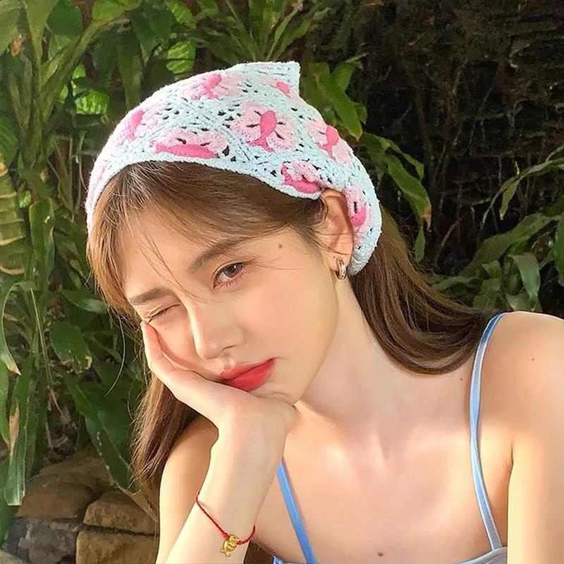 Fashion Knitted Headscarf Hat French Pastoral Style Triangle Headband Handmade Crochet Headband Towel Little Flower Headscarf