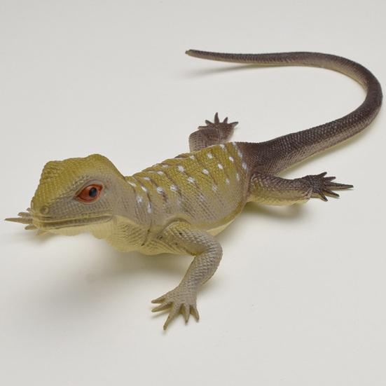 Lizard Model Toy Built-in Whistle Simulated Animal Tricky Vent Toy Solid Model Ornament PVC Reptile Figurine Lizard Squeeze Toy Party Favors