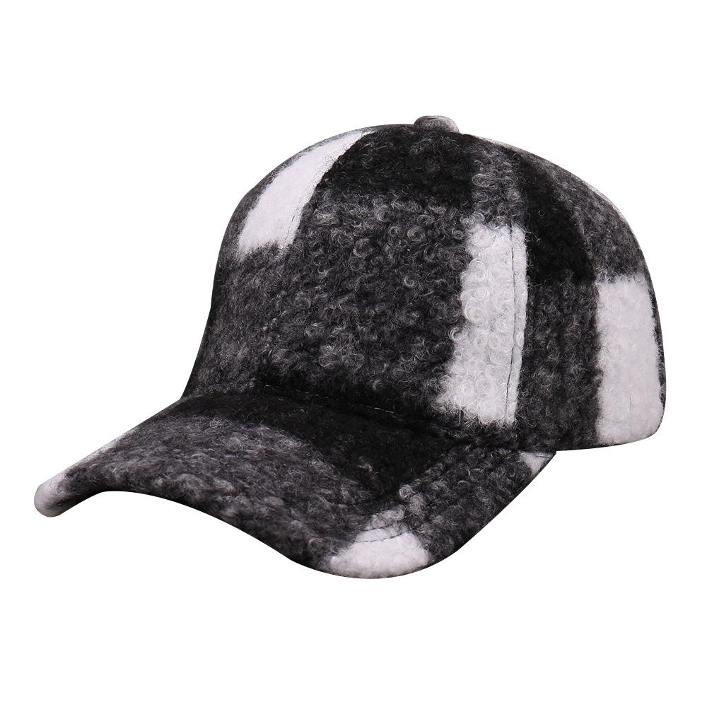 Early autumn new fashion color matching simple and versatile decorative baseball cap warm and comfortable windproof face small visor