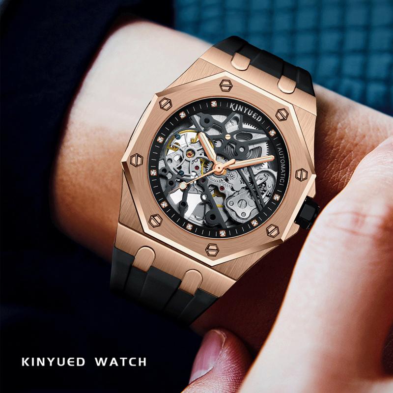 KINYUED Mode Skelett Mechanische Uhr Top Marke Luxus Herren Steampunk Transparent Hohl Automatische Uhr Relogio Masculino