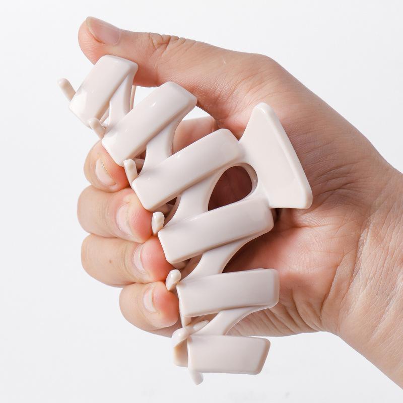 

13cm Large Cross Safe Soft Silicone Hair Claw Clips Women s High Elastic Shark Grip Deformable Anti Collision Hair Accessories K