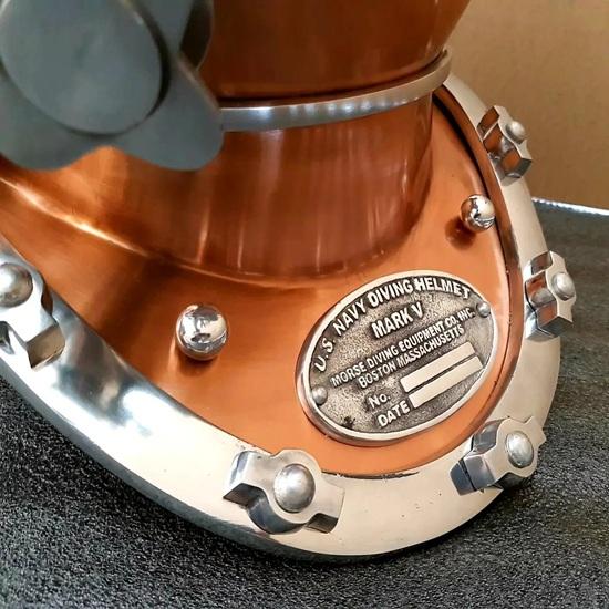 45.72 cm Copper Plated Diving Helmet Boston Scuba Divers Helmet US Navy Mark V Badge Helmet