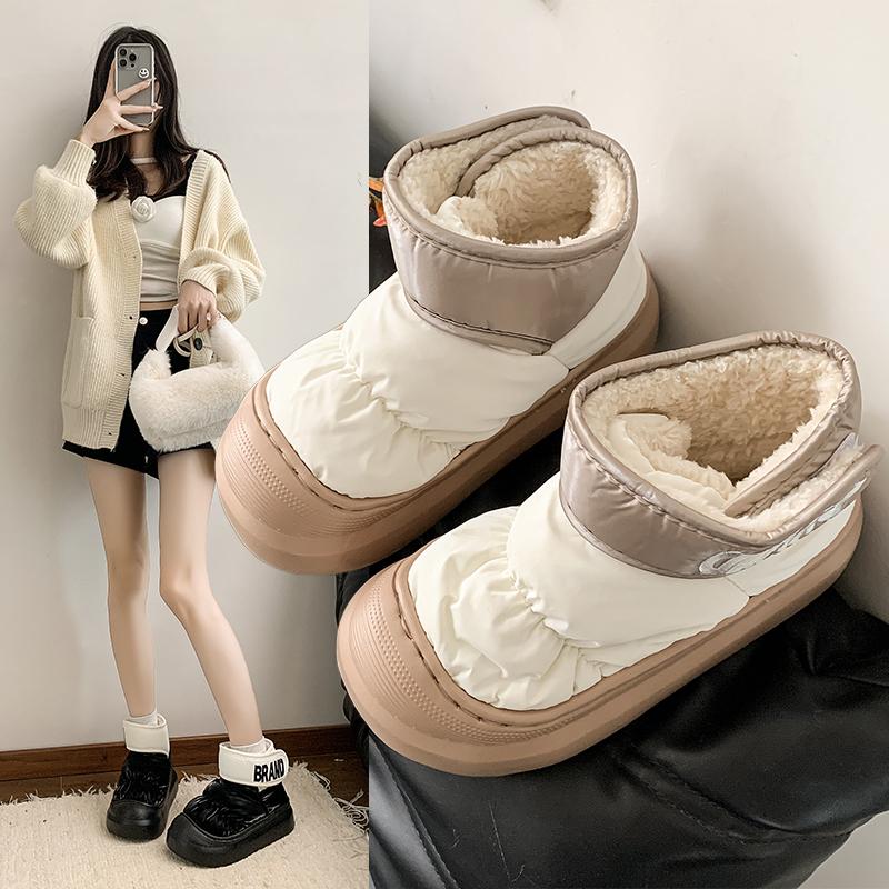 Módní dámské teplé sněhule na silné podrážce Zimní nové módní kožené s plochou podrážkou s kulatou špičkou Roztomilé ležérní a pohodlné dámské boty