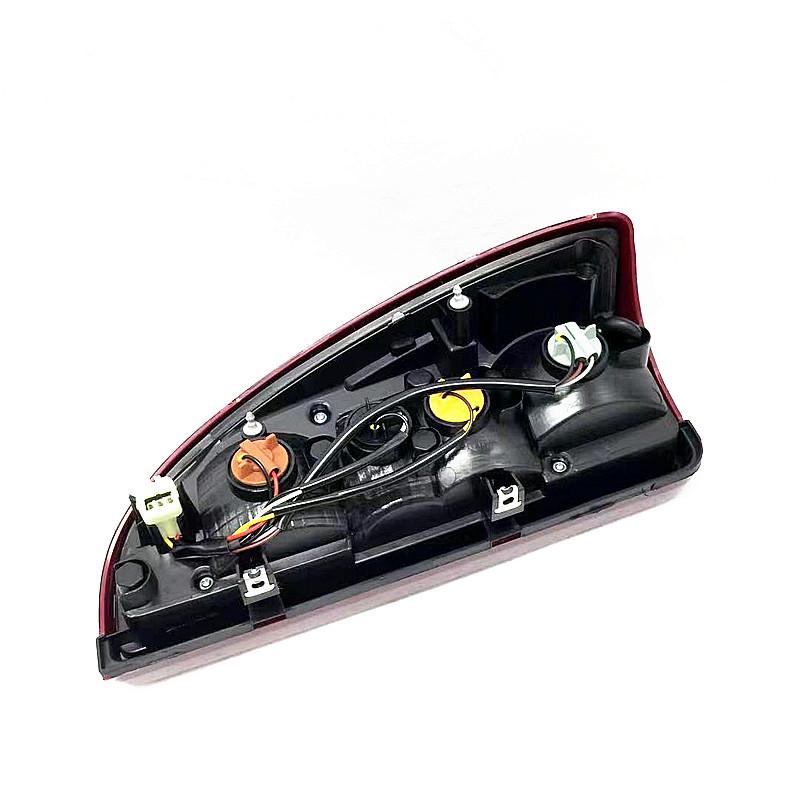 

Подходит для JMC Yuhu 3: Задний комбинированный фонарь и фонарь заднего хода в сборе Premium, Right Side (Passenger)