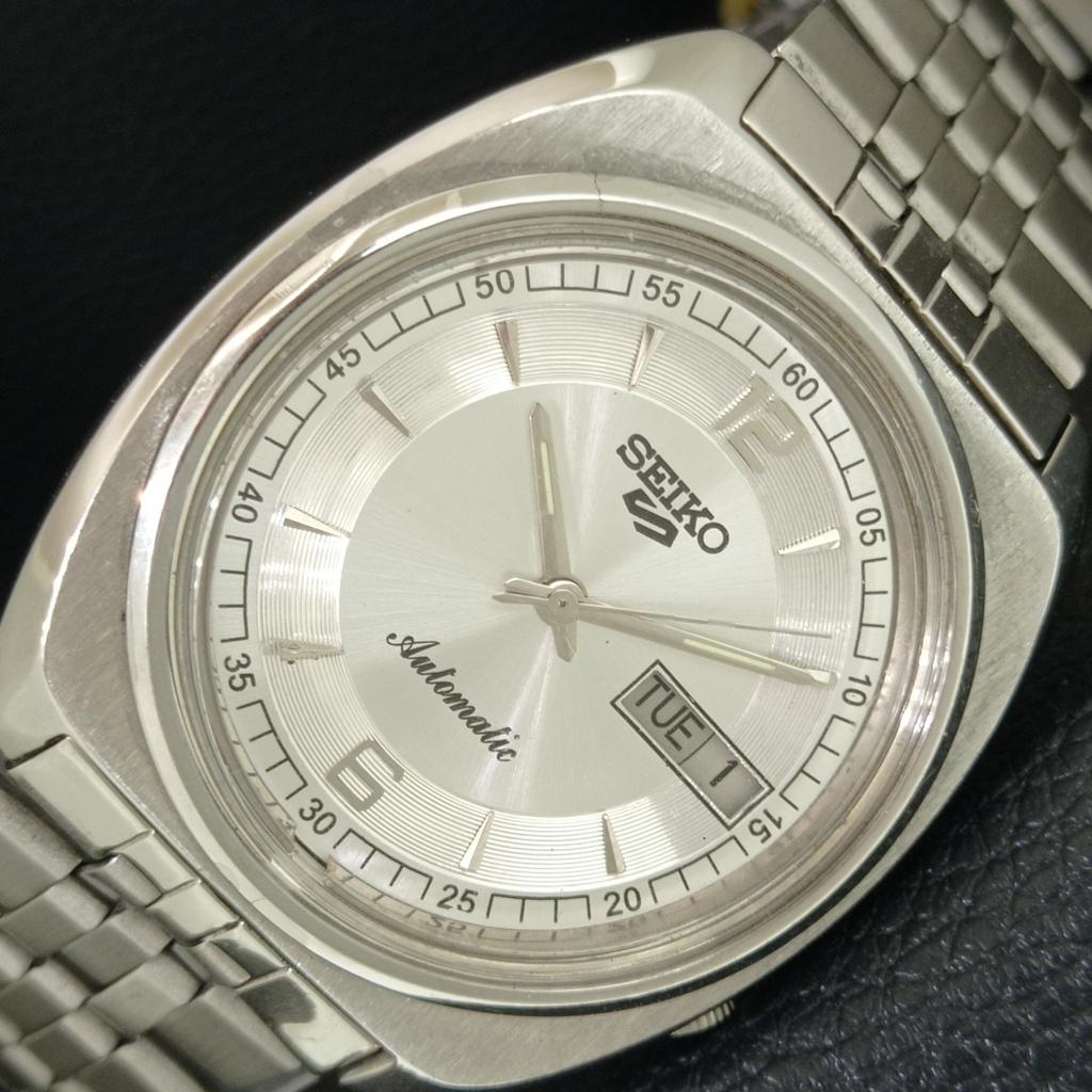 GENUINE VINTAGE SEIKO 5 AUTOMATIC 7019A JAPAN MENS SILVER DIAL WATCH a709190-1