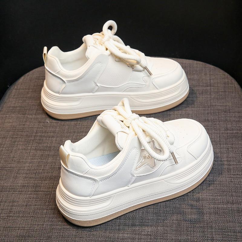 Children's sports shoes spring and autumn 2025 new girls little white shoes boys board shoes soft sole non-slip student running shoes