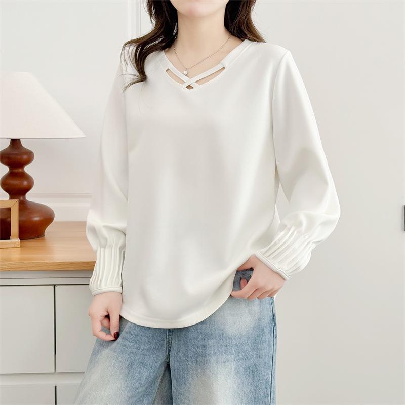 

2026 Spring Plus Size Women s Pleated Cross-Neck Long Sleeve Casual Sweatshirt in Air Cotton, Simple Top for Chubby Girls XL білий