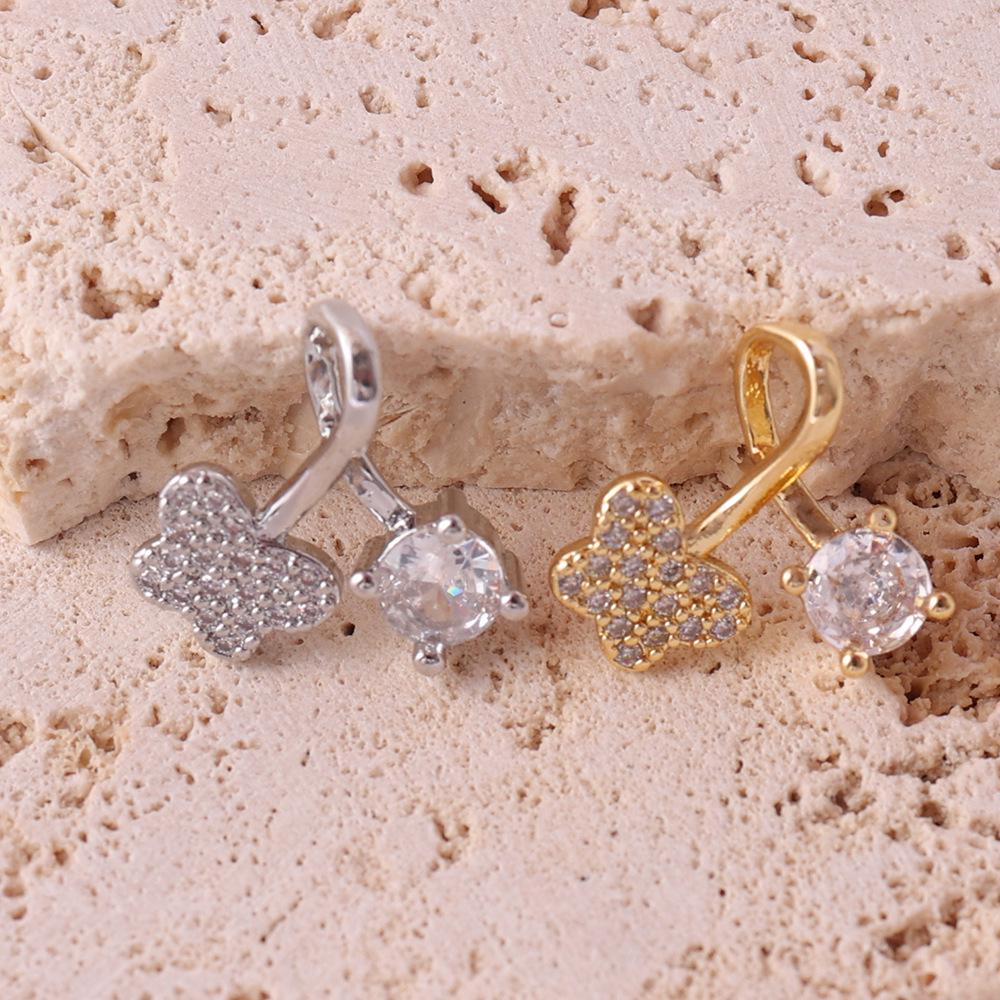 Diamond-Studded Four-Leaf Clover Double Pendant Necklace, Main Stone Accent, Chic and Versatile for Everyday Wear
