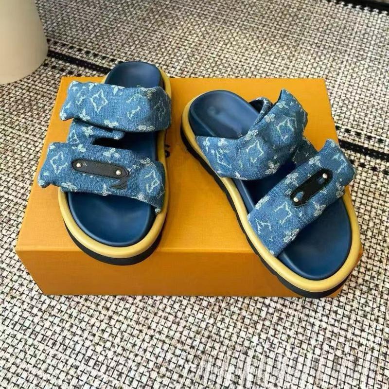 Thick-soled magic summer new fashion casual flat-bottomed open-toed slippers women's beach shoes