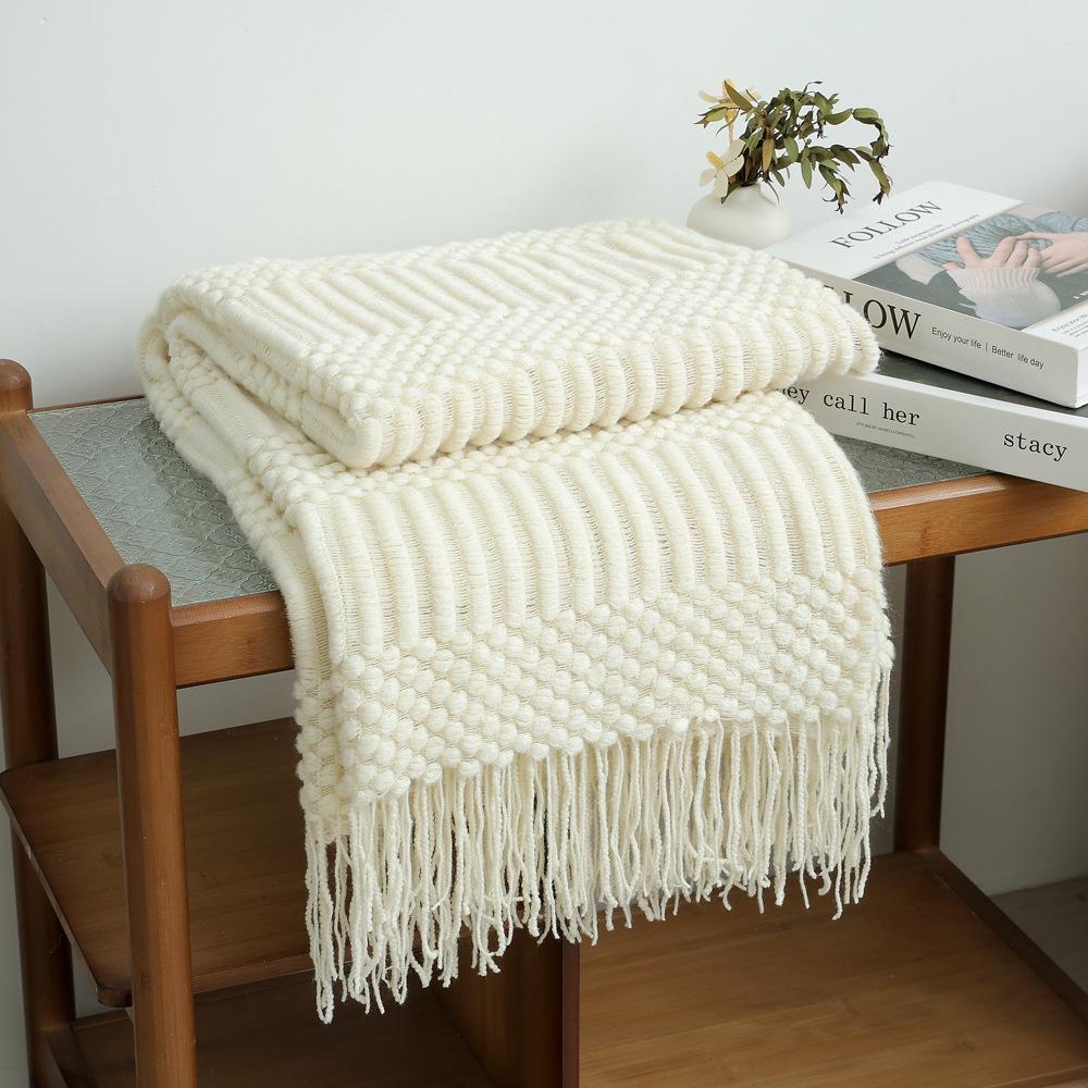 Nordic Light Luxury Sofa Throw Blanket & Shawl for Office, Nap, and Bed