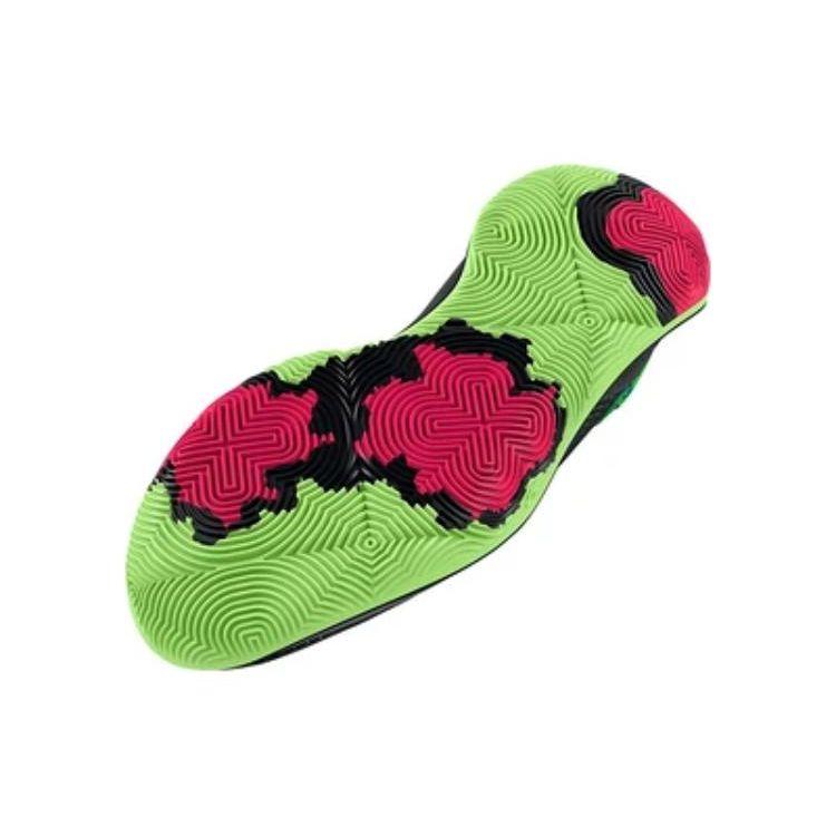 Under Armour Men's Spawn 5 Basketball Shoes Black Green Red 3025345-002