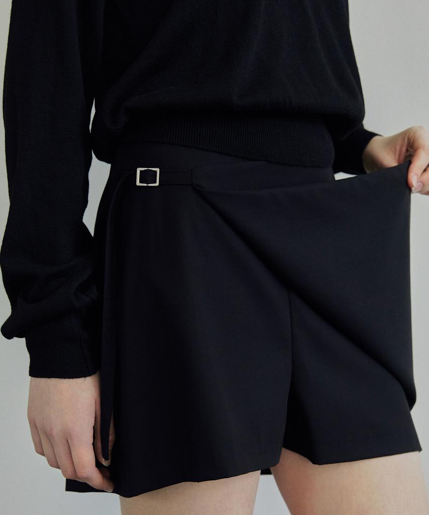 IHR Wrap Mini Skirt Pants / Black