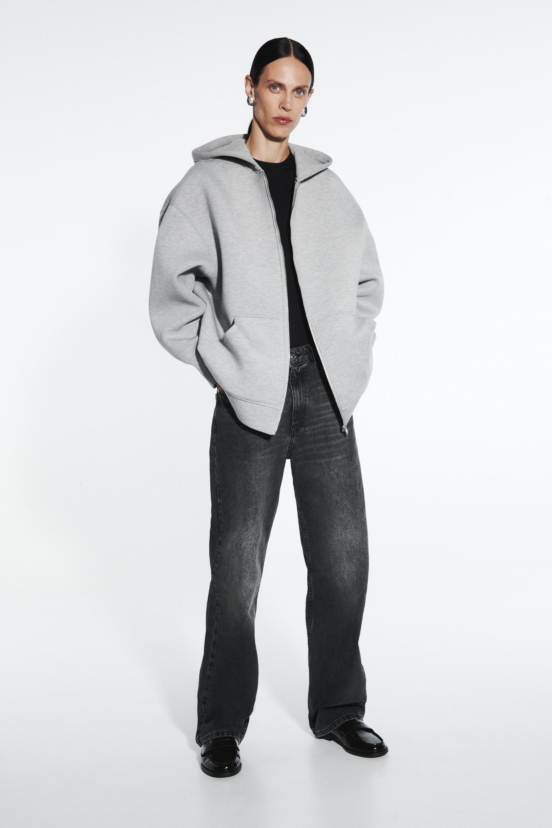 

КУРТКА С ЭФФЕКТОМ НЕОПРЕНА