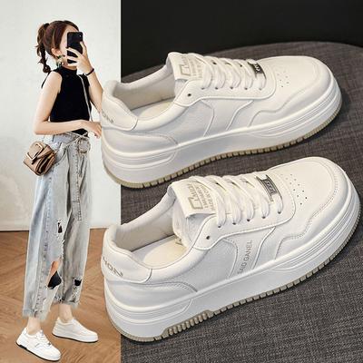 Chaussures Blanches en Cuir pour Femmes Printemps et Automne Nouvelles Polyvalentes Semelle Épaisse Augmentant la Hauteur Chaussures de Planche Baskets Décontractées pour Femmes