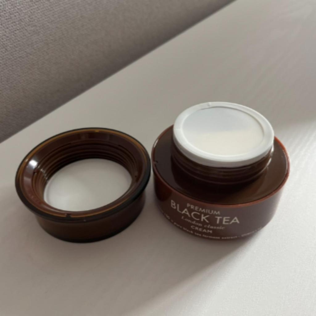 TONYMOLY Premium The Black Tea London Classic Cream 50ml / Facial Moisturizer
