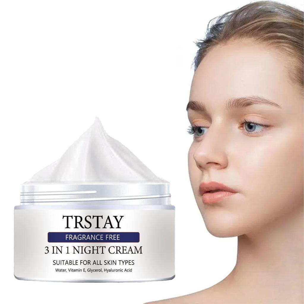 Die sanfte und nicht reizende Retinol Anti-Aging Feuchtigkeitscreme spendet Feuchtigkeit und hellt den Teint auf, sodass die Haut weich und verfeinert bleibt.