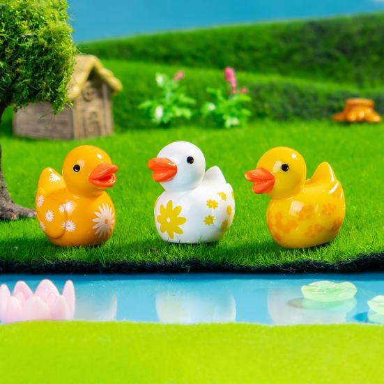 12Pcs Mini Flower Duck Figurine Yellow White Duck Resin Statue Miniature Animal Ornament Home Office Desktop Decoration Dollhouse Accessories