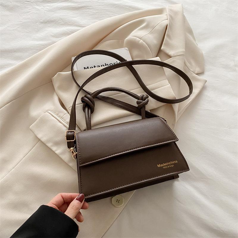 

2025 new women s shoulder bag Korean version of versatile messenger bag texture trend small square bag underarm bag texture women s bag