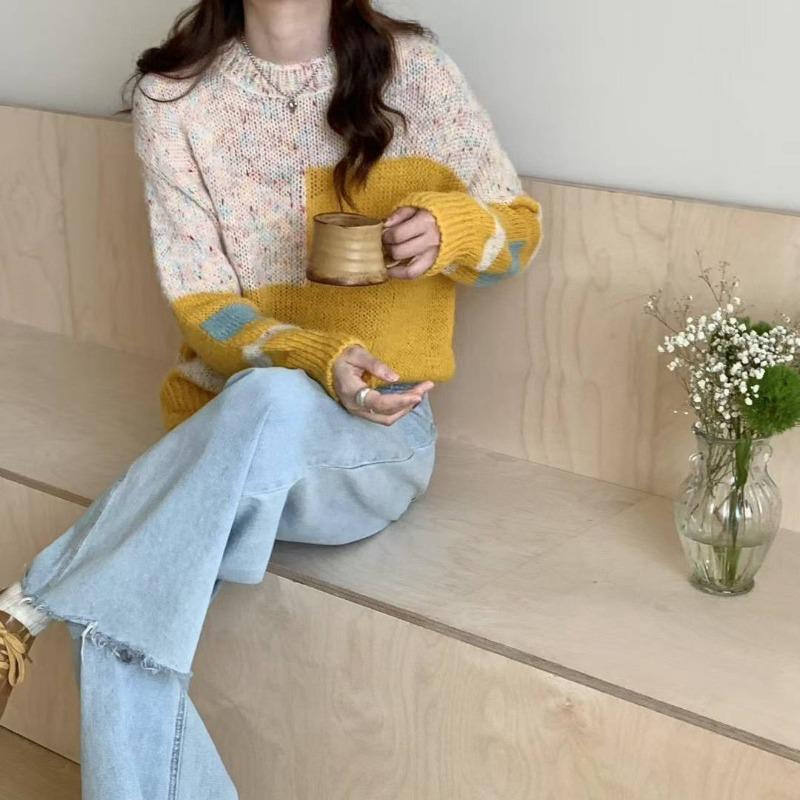 Autumn and Winter New Thin Round Neck Gentle Wind Soft Waxy Color Matching Knitted Sweater Top Loose Sweater Pullover Women