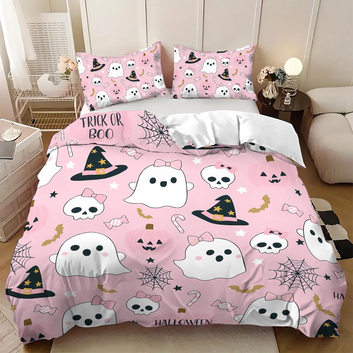 

3pcs Halloween themed, cartoon ghost, spooky pattern bedding set, 1*quilt cover+2*pillowcase, Halloween home decoration 135x200cm-EU-Single