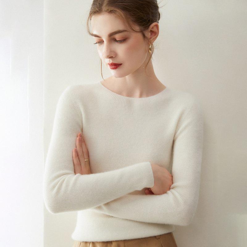 Damen Pullover aus 100% reinem Kaschmir, schmale Passform, Rundhalsausschnitt, Herbst/Winter 2025 Kollektion.